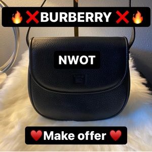 ❌🔥NWOT BURBERRY ❌🔥 vintage black crossbody bag
